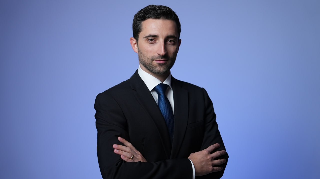Vicken - Professional Photo